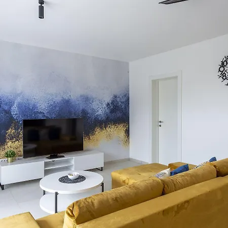 Bezauberndes 100 Meter Zum Sandstrand Mit Meerblick, Jacuzzi, Bbq * Medulin